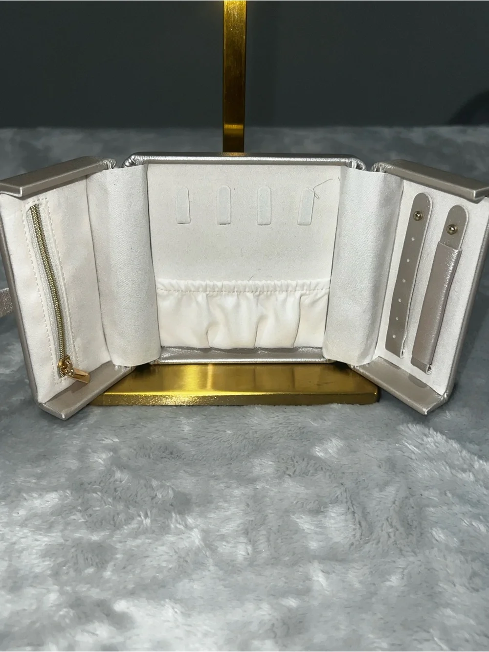 ✨ Metallic Champagne Gold Trifold Travel Jewelry Case Organizer